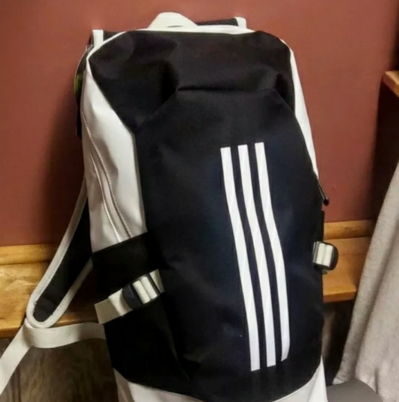 Adidas 20L BackPack (Grey/Black) - Picture 6 of 11